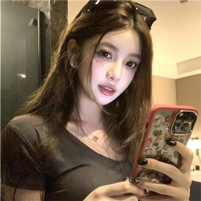 总觉得邻家更幸福 海报