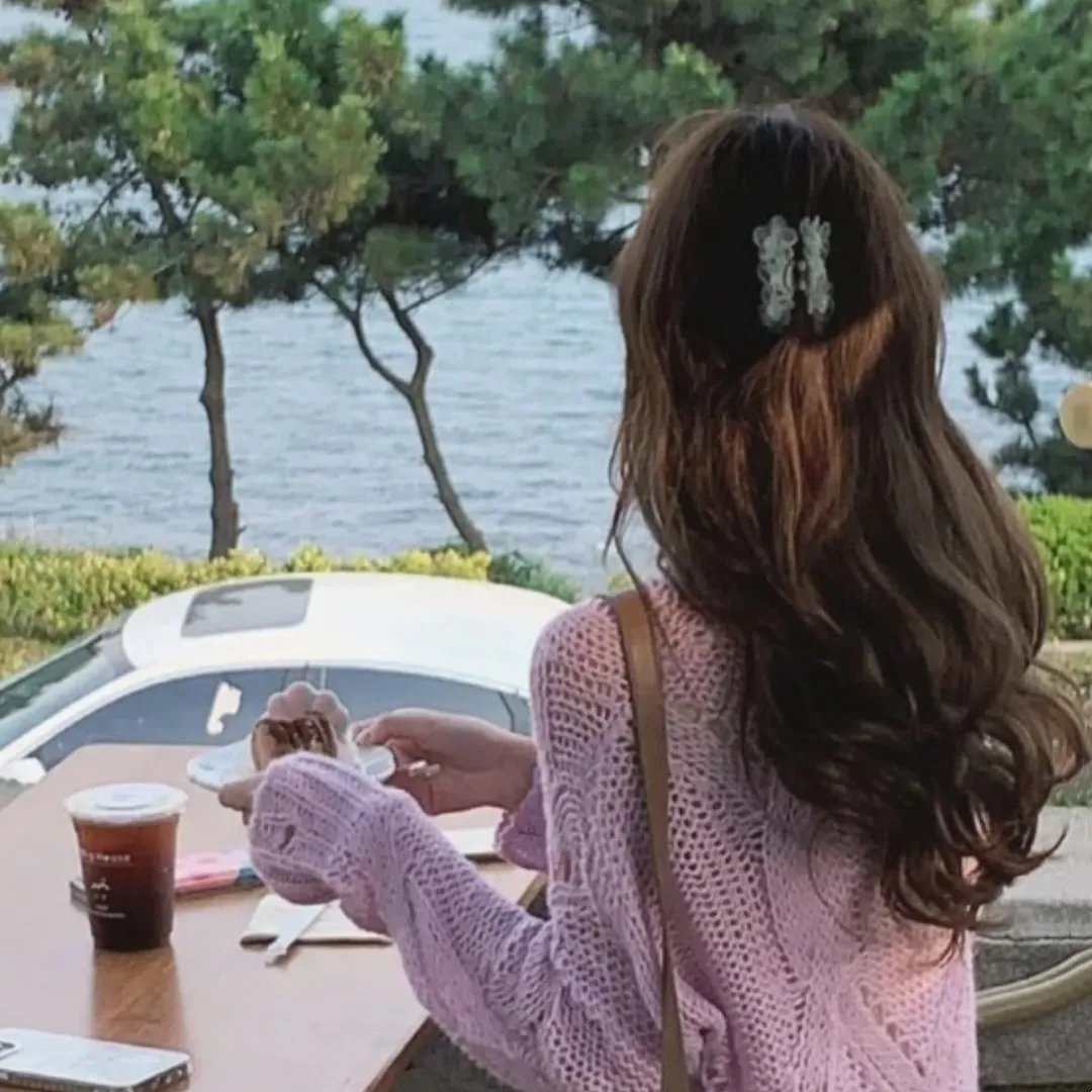 啪 海报